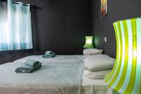 Sea-front Suite - Sleeps 3 - Balcony - Pool - Ferienwohnung Bakau