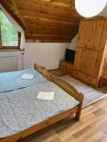 Vierbettzimmer mit Terrasse