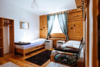 Camera Tripla Basic con Bagno in Comune