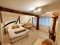 Bonito Apartamento Mundaka EBI-82 - Bed and Breakfast