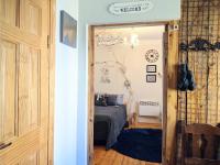 Tiny NON-Smoking Čaka & Free Parking - Bed and Breakfast Riga