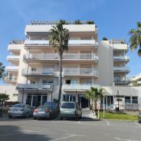 Atico of 3 rooms, total 130m² just for you with a 60 m² terrace, swimming pool, mountain and marina view. - Chambres d'hôtes Roses