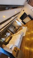 Flux Studios Apart 2 - B&B