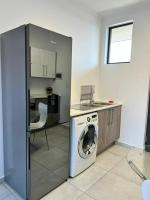 Sophiscated Upmarket One Bedroom Apartment - B&B Johannesburg