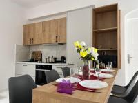 3 Bedroom House included car rental-Heated Jacuzzi - Chambres d’hôtes Perissa