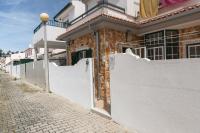 Lazy House - B&B Nazaré