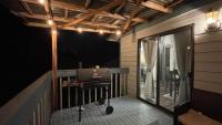 Spacious, Cheerful, Modern Home 5 BR, 3BA, 2KIT - B&B