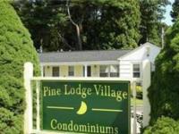 Cozy, cute beach condo in Westerly RI . Best value in Westerly!! - B&B
