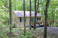 A Humble Abode - - Pet Friendly, Fire Pit, Deck, Grill, Wood Stove, Games, Wifi, 6 acres - B&B