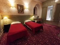 Large Double or Twin Room