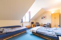 Triple Room with Private Bathroom