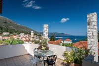 Spyros House, 3 bedrooms-sea view-in Agia Efimia - B&B