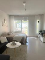 Gem of Annala - private sauna, free parking and WiFi - B&B Tampere