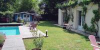 Mérig'home Chambre BD climatisée dans maison avec piscine au calme en ville, SdB & toilettes privés - Chambres d’hôtes