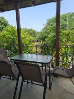 One Artemis near the sea and the airport - B&B Loutsa