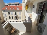 3P central refait à neuf - Parking L430cm x W275cm - B&B Antibes