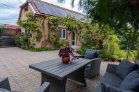 Apartamento de 1 dormitorio con jardín