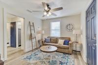 B&B Jacksonville - Beautiful Stylish Home in Avondale Jacksonville - Bed and Breakfast Jacksonville