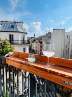 B&B Paris - Suite vue Montmartre & balcon - Bed and Breakfast Paris