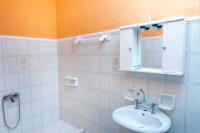 Habitación Triple con vistas al jardín