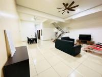 B&B Malacca - Lovely Home - 20 pax@Tmn Saujana Tehel - Bed and Breakfast Malacca