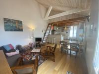 Villa rénovée à Fouras: 2 ch + mezzanine, proche plage/centre, jardin privatif, équipement complet - FR-1-709-64 - Chambres d'hôtes Fouras