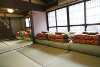 Habitación compartida femenina de estilo japonés