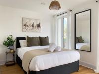 B&B Epsom - Epsom Modern Luxury 1 Bed Apartment with Extra Sofa Bed - East Street - Bed and Breakfast Epsom