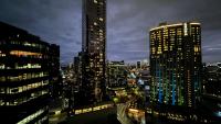 Opulent Level 25 Condo with Breathtaking Views - B&B Melbourne