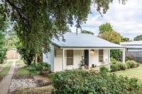 B&B Myrtleford - Myrtle Creek Cottage - Bed and Breakfast Myrtleford