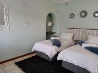 Chambre Lit King-Size - Vue sur Piscine 