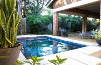Victoria Falls Holiday Home - B&B