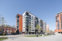 Top Floor 1BR Apartment in Tampella with Free Parking, Sauna & Balcony - Chambres d’hôtes Tampere