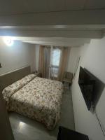 Tweepersoonskamer met Gedeelde Badkamer