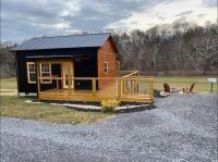 New Construction Pet Friendly Tiny Home W/ Hot Tub - Ferienwohnung Sevierville