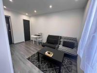 Beau T2 à Arcueil proche RER B. - B&B Arcueil