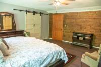 Mark Twain Current River Barndo - B&B Doniphan