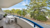 Executive Unit In The Treetops - B&B