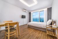 Deluxe Double Room with Sea View (405)