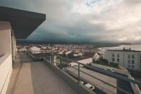 Ribeira Grande Ocean View Apartment - Chambres d’hôtes