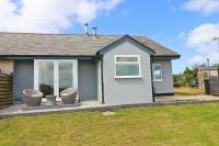 Coastal retreat surrounded by open countryside - B&B