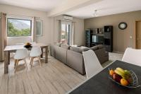 Mandi's Apartments - B&B Karavádhos