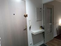 Stylish 1-bedroom flat with beautiful terrace , for a cosy Retreat - Chambres d’hôtes