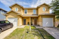 San Antonio Townhome about 2 Mi to Aquarium! - B&B