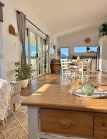B&B Coles Bay - Viola - Seaside Retreat - Bed and Breakfast Coles Bay