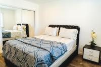 Modern Remodeled 1-Bedroom Close to Hollywood walk of fame with parking - B&B