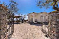 Villa Rusinella Minimalist Retreat with Sea Views by Feeling Italy - Chambres d'hôtes Massa Lubrense