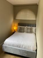 Cosy small cottage in Wirral Merseyside with kitchen - B&B