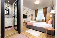 Queen Room with Garden View