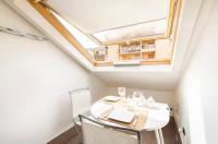 Fuga romantica - Mansarda chic con box privato & mare a 150m - Bed and Breakfast Loano